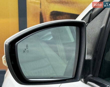 Белый Форд Эскейп, объемом двигателя 2 л и пробегом 179 тыс. км за 12600 $, фото 23 на Automoto.ua