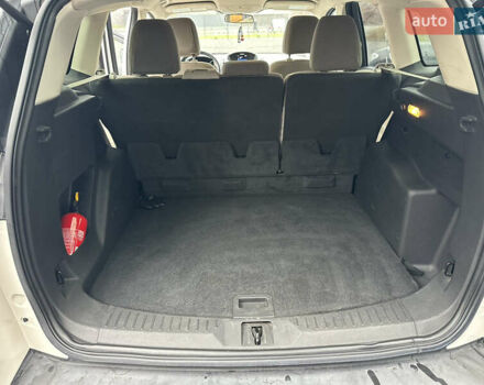 Белый Форд Эскейп, объемом двигателя 2 л и пробегом 183 тыс. км за 11800 $, фото 25 на Automoto.ua