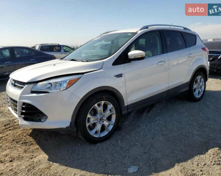 Белый Форд Эскейп, объемом двигателя 2 л и пробегом 125 тыс. км за 12500 $, фото 4 на Automoto.ua