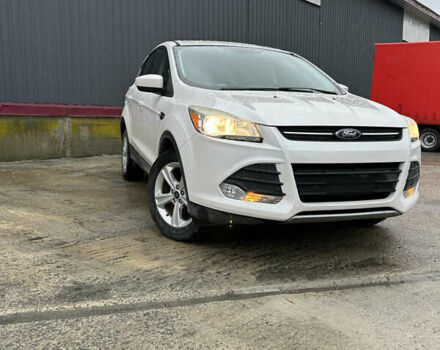 Белый Форд Эскейп, объемом двигателя 1.6 л и пробегом 170 тыс. км за 10350 $, фото 2 на Automoto.ua