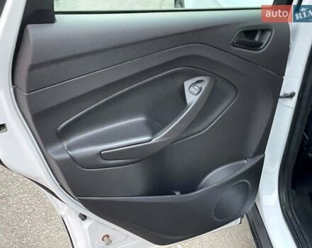 Форд Эскейп 2015 в Киеве на Automoto.ua Белый Форд Эскейп, объемом двигателя 2.5 л и пробегом 156 тыс. км за 10900 $, фото 51 на Automoto.ua