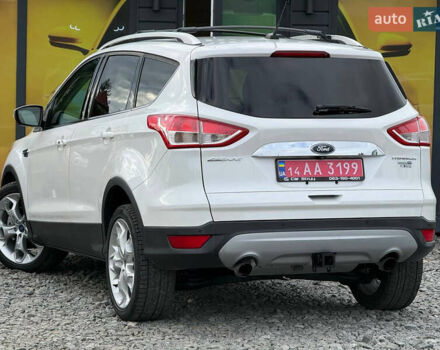 Белый Форд Эскейп, объемом двигателя 2 л и пробегом 179 тыс. км за 12600 $, фото 17 на Automoto.ua