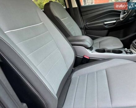 Белый Форд Эскейп, объемом двигателя 2 л и пробегом 140 тыс. км за 11400 $, фото 58 на Automoto.ua