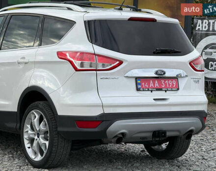 Белый Форд Эскейп, объемом двигателя 2 л и пробегом 179 тыс. км за 12600 $, фото 18 на Automoto.ua
