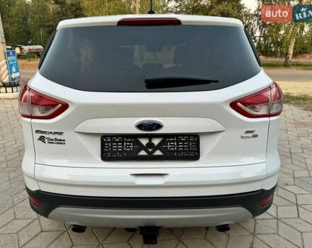 Белый Форд Эскейп, объемом двигателя 2 л и пробегом 140 тыс. км за 11400 $, фото 18 на Automoto.ua