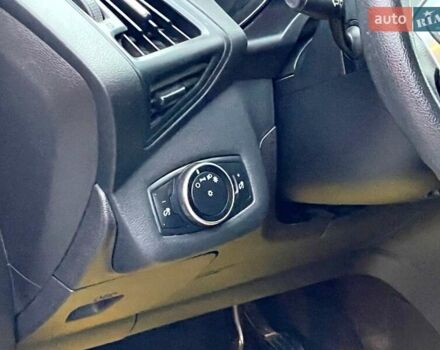 Форд Эскейп 2015 в Киеве на Automoto.ua Белый Форд Эскейп, объемом двигателя 2.5 л и пробегом 156 тыс. км за 10900 $, фото 23 на Automoto.ua