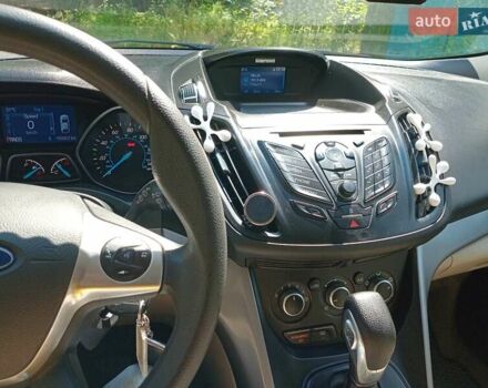 Форд Эскейп 2015 в Киеве на Automoto.ua Белый Форд Эскейп, объемом двигателя 1.6 л и пробегом 161 тыс. км за 11500 $, фото 9 на Automoto.ua