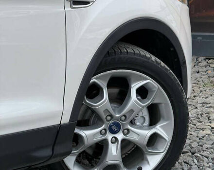 Белый Форд Эскейп, объемом двигателя 2 л и пробегом 179 тыс. км за 12600 $, фото 30 на Automoto.ua