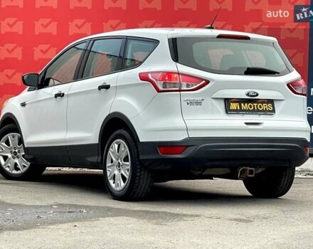 Форд Эскейп 2015 в Киеве на Automoto.ua Белый Форд Эскейп, объемом двигателя 2.5 л и пробегом 156 тыс. км за 10900 $, фото 2 на Automoto.ua
