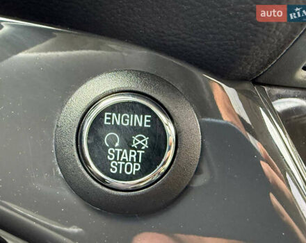 Белый Форд Эскейп, объемом двигателя 2 л и пробегом 179 тыс. км за 12600 $, фото 65 на Automoto.ua