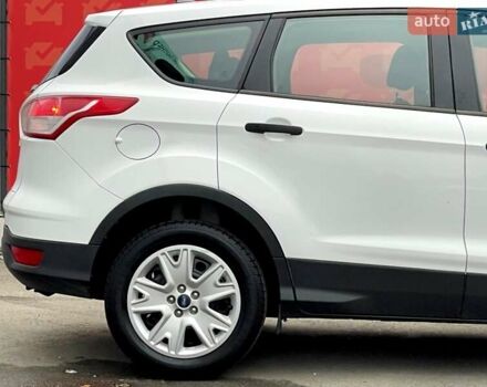 Форд Эскейп 2015 в Киеве на Automoto.ua Белый Форд Эскейп, объемом двигателя 2.5 л и пробегом 156 тыс. км за 10900 $, фото 21 на Automoto.ua