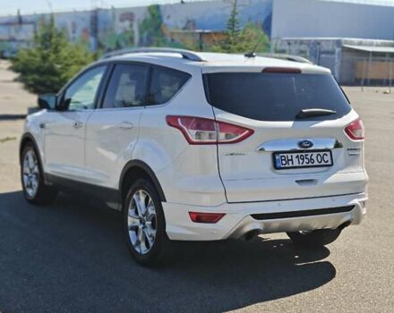 Белый Форд Эскейп, объемом двигателя 2 л и пробегом 124 тыс. км за 13000 $, фото 3 на Automoto.ua