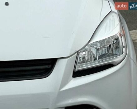 Форд Эскейп 2015 в Киеве на Automoto.ua Белый Форд Эскейп, объемом двигателя 2.5 л и пробегом 156 тыс. км за 10900 $, фото 8 на Automoto.ua