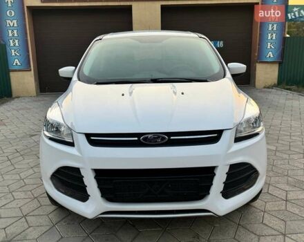 Белый Форд Эскейп, объемом двигателя 2 л и пробегом 140 тыс. км за 11400 $, фото 1 на Automoto.ua