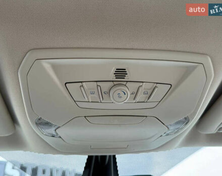 Белый Форд Эскейп, объемом двигателя 2 л и пробегом 179 тыс. км за 12600 $, фото 69 на Automoto.ua