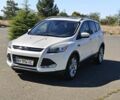 Белый Форд Эскейп, объемом двигателя 2 л и пробегом 124 тыс. км за 13000 $, фото 2 на Automoto.ua
