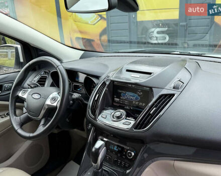 Белый Форд Эскейп, объемом двигателя 2 л и пробегом 179 тыс. км за 12600 $, фото 37 на Automoto.ua