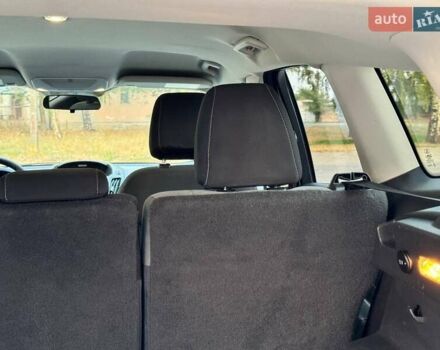 Белый Форд Эскейп, объемом двигателя 2 л и пробегом 140 тыс. км за 11400 $, фото 44 на Automoto.ua