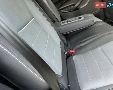 Белый Форд Эскейп, объемом двигателя 2 л и пробегом 140 тыс. км за 11400 $, фото 52 на Automoto.ua