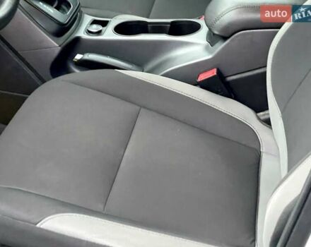 Форд Эскейп 2015 в Киеве на Automoto.ua Белый Форд Эскейп, объемом двигателя 2.5 л и пробегом 156 тыс. км за 10900 $, фото 29 на Automoto.ua