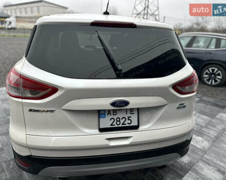 Белый Форд Эскейп, объемом двигателя 2 л и пробегом 183 тыс. км за 11800 $, фото 4 на Automoto.ua