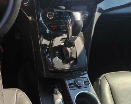 Белый Форд Эскейп, объемом двигателя 2 л и пробегом 124 тыс. км за 13000 $, фото 11 на Automoto.ua