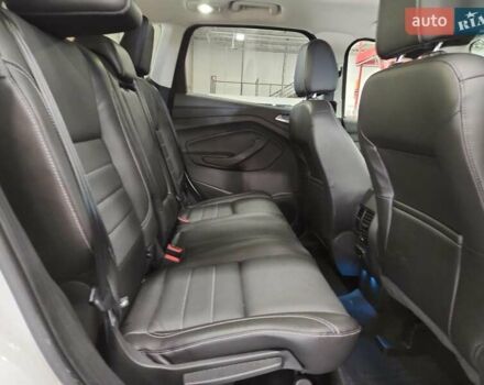 Белый Форд Эскейп, объемом двигателя 2 л и пробегом 20 тыс. км за 2900 $, фото 10 на Automoto.ua