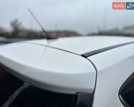 Белый Форд Эскейп, объемом двигателя 2 л и пробегом 183 тыс. км за 11800 $, фото 15 на Automoto.ua