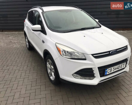 Белый Форд Эскейп, объемом двигателя 2 л и пробегом 185 тыс. км за 12800 $, фото 6 на Automoto.ua