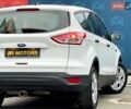 Форд Эскейп 2015 в Киеве на Automoto.ua Белый Форд Эскейп, объемом двигателя 2.5 л и пробегом 156 тыс. км за 10900 $, фото 15 на Automoto.ua