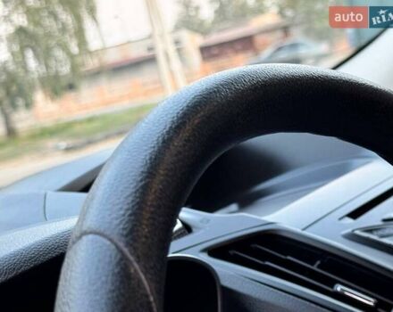 Белый Форд Эскейп, объемом двигателя 2 л и пробегом 140 тыс. км за 11400 $, фото 35 на Automoto.ua