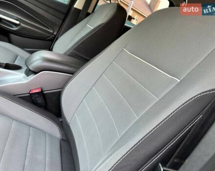 Белый Форд Эскейп, объемом двигателя 2 л и пробегом 140 тыс. км за 11400 $, фото 27 на Automoto.ua