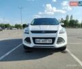 Белый Форд Эскейп, объемом двигателя 1.6 л и пробегом 241 тыс. км за 10200 $, фото 1 на Automoto.ua