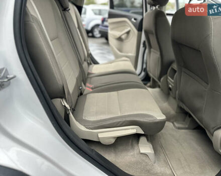 Белый Форд Эскейп, объемом двигателя 2 л и пробегом 183 тыс. км за 11800 $, фото 29 на Automoto.ua