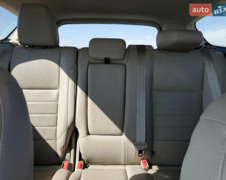 Белый Форд Эскейп, объемом двигателя 2 л и пробегом 125 тыс. км за 12500 $, фото 10 на Automoto.ua