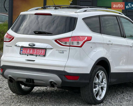 Белый Форд Эскейп, объемом двигателя 2 л и пробегом 179 тыс. км за 12600 $, фото 26 на Automoto.ua