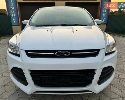 Белый Форд Эскейп, объемом двигателя 2 л и пробегом 140 тыс. км за 11400 $, фото 4 на Automoto.ua
