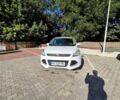 Белый Форд Эскейп, объемом двигателя 2 л и пробегом 127 тыс. км за 13500 $, фото 1 на Automoto.ua