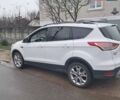 Белый Форд Эскейп, объемом двигателя 2 л и пробегом 121 тыс. км за 14600 $, фото 1 на Automoto.ua
