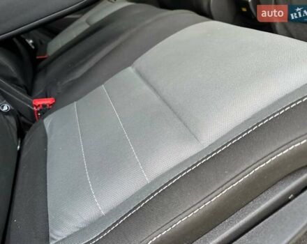 Белый Форд Эскейп, объемом двигателя 2 л и пробегом 140 тыс. км за 11400 $, фото 53 на Automoto.ua