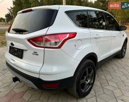 Белый Форд Эскейп, объемом двигателя 2 л и пробегом 140 тыс. км за 11400 $, фото 19 на Automoto.ua