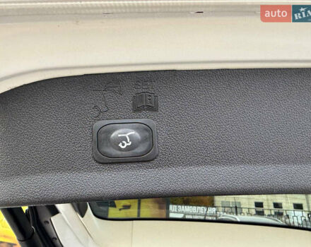 Белый Форд Эскейп, объемом двигателя 2 л и пробегом 179 тыс. км за 12600 $, фото 52 на Automoto.ua