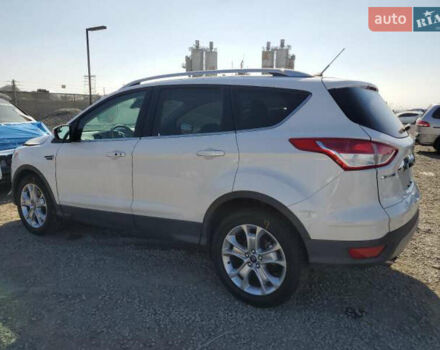 Белый Форд Эскейп, объемом двигателя 2 л и пробегом 125 тыс. км за 12500 $, фото 3 на Automoto.ua