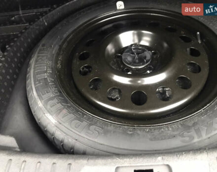 Белый Форд Эскейп, объемом двигателя 2 л и пробегом 185 тыс. км за 12800 $, фото 16 на Automoto.ua