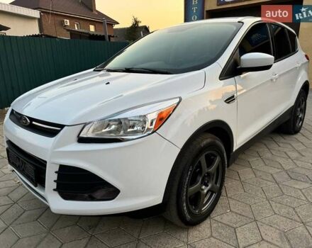 Белый Форд Эскейп, объемом двигателя 2 л и пробегом 140 тыс. км за 11400 $, фото 5 на Automoto.ua