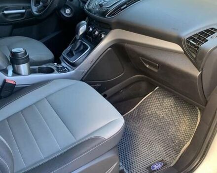 Білий Форд Ескейп, об'ємом двигуна 1.6 л та пробігом 202 тис. км за 10800 $, фото 3 на Automoto.ua