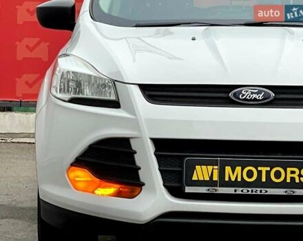 Форд Эскейп 2015 в Киеве на Automoto.ua Белый Форд Эскейп, объемом двигателя 2.5 л и пробегом 156 тыс. км за 10900 $, фото 9 на Automoto.ua