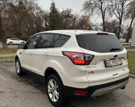 Белый Форд Эскейп, объемом двигателя 1.5 л и пробегом 137 тыс. км за 10800 $, фото 1 на Automoto.ua