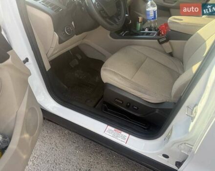 Форд Эскейп 2016 в Полтаве на Automoto.ua Белый Форд Эскейп, объемом двигателя 1.5 л и пробегом 242 тыс. км за 10700 $, фото 6 на Automoto.ua