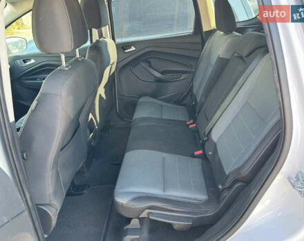 Белый Форд Эскейп, объемом двигателя 1.6 л и пробегом 240 тыс. км за 6400 $, фото 12 на Automoto.ua